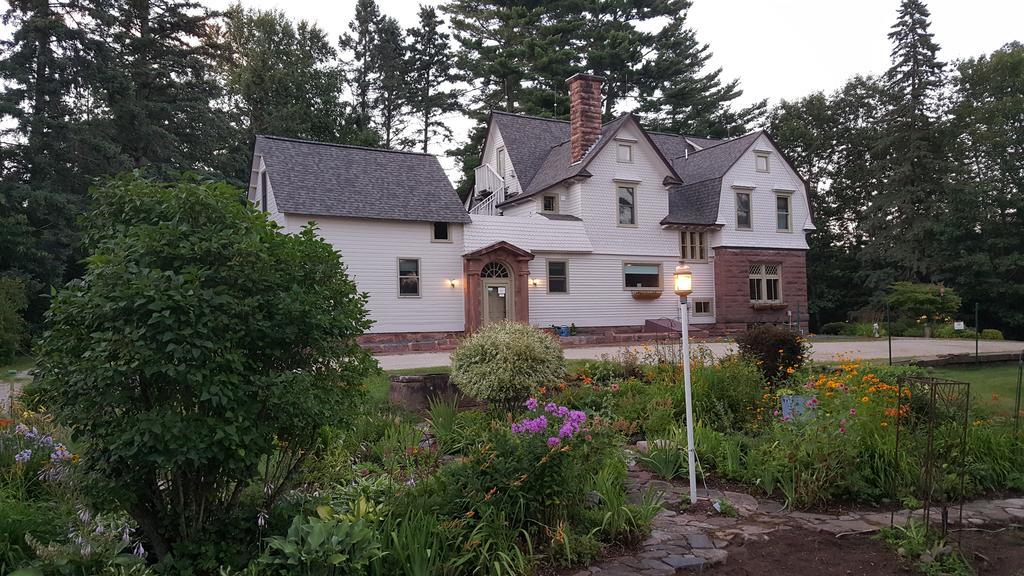Pinehurst Inn Bed & Breakfast ベイフィールド エクステリア 写真