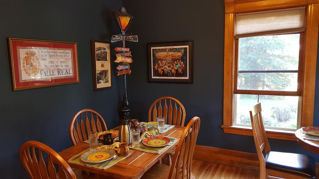 Pinehurst Inn Bed & Breakfast ベイフィールド エクステリア 写真